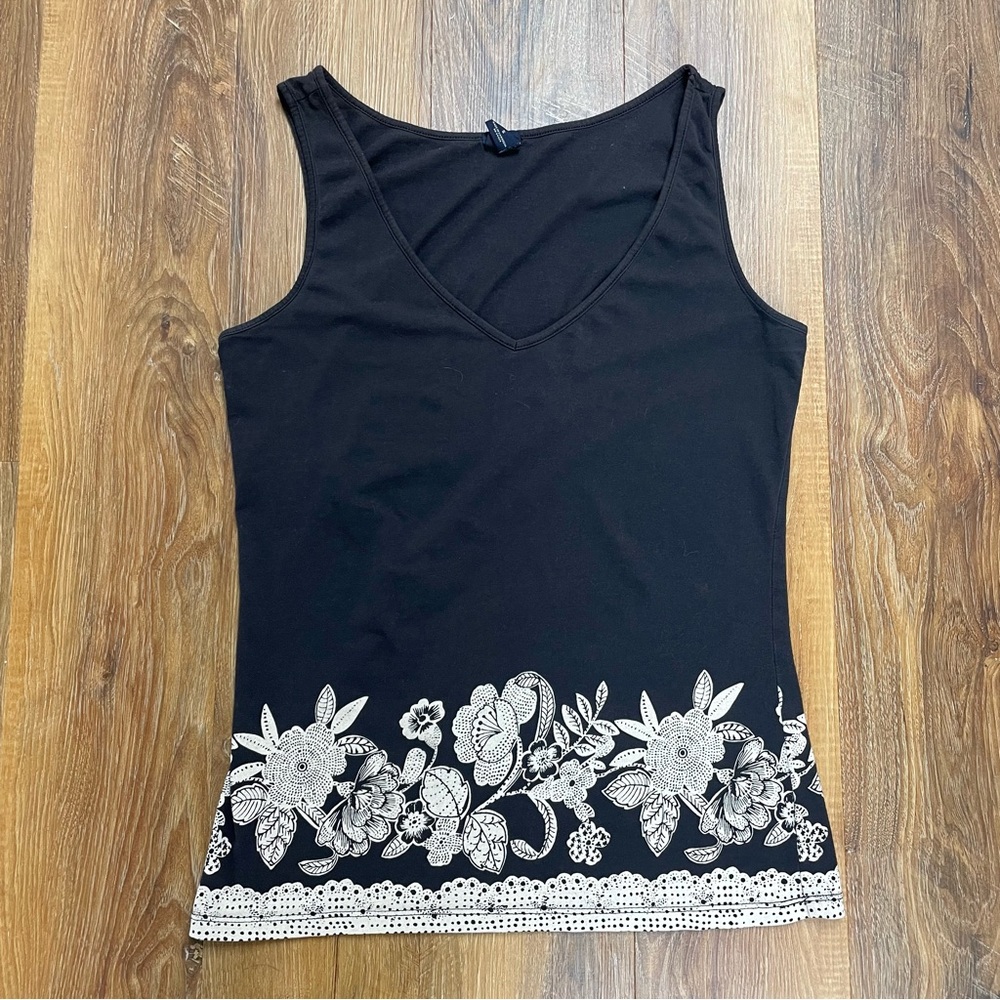 Vintage Gap stretch black v-neck tank top with cream white floral hem sz small
